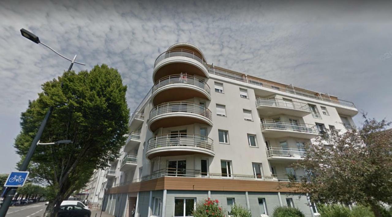 Апартаменти L'Idylle : T2 De Standing Avec Parking - Gare/Cite Des Congres/Lieu Unique Нант Екстер'єр фото